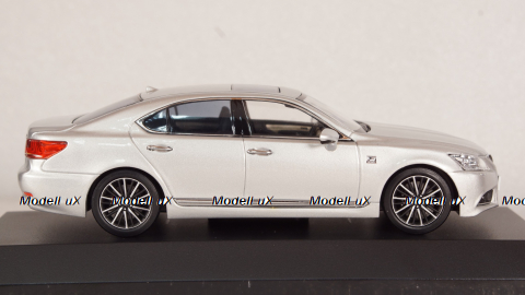 Lexus LS460 F Sport 2015 Silver, 03659S, Kyosho 1:43