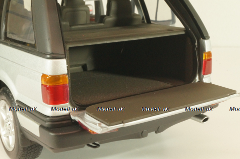 Range Rover 4.6 HSE (P38) 1994, silver, 087454, Auto Art 1:18 Уценка!