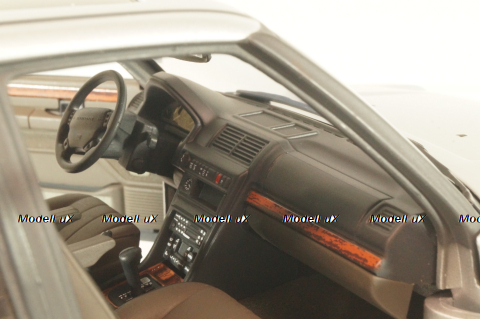 Range Rover 4.6 HSE (P38) 1994, silver, 087454, Auto Art 1:18 Уценка!