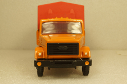 Зил-4331, оранжевый/красный , з-д Вега 1:43 