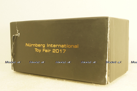 Mercedes SLS AMG ToyFair Nürnberg 2017, silver, IXO 1:43