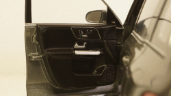 Mercedes GLB (X247) metallic-grey, Z-Models 1:18 