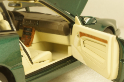 Mercedes SL 500 1999, 183753, Norev 1:18