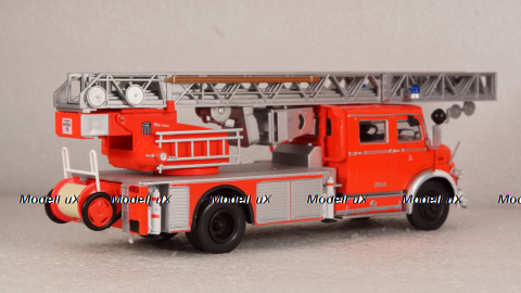 Mercedes L1519 DLK30 Metz Fire Engine Scala Germany Altaya  1:43