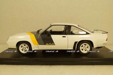 Opel Manta B400 1981, WB124112-O, WhiteBox 1:24