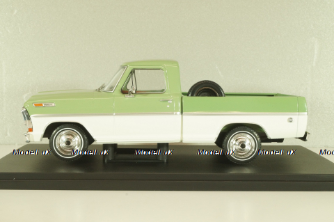 Ford F-100 1970, green/white, WB124252, Whitebox 1:24