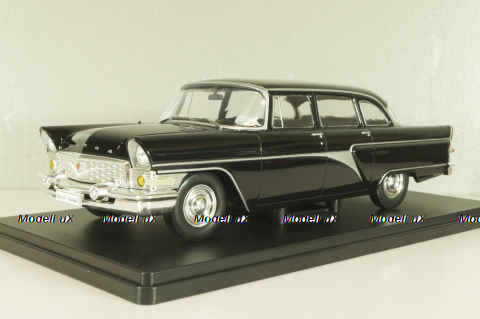 Газ-13 Чайка, черная, WB124080, WhiteBox 1:24 Уценка!