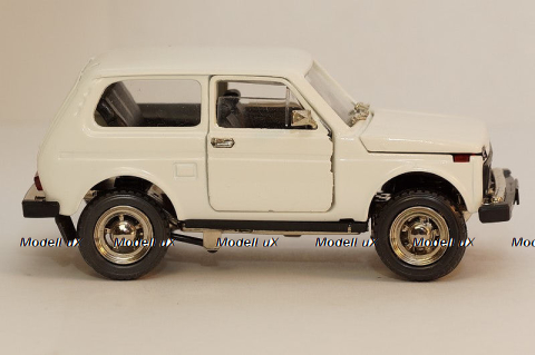 Chevrolet Corvette The Big Lebowski Larry Seller 1985, Greenlight 1:43