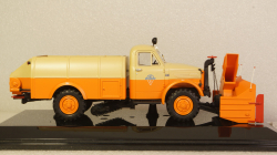 Газ-63 КДМ-2 универсальная уборочная машина, TruckTyr 1:43