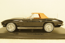 Chevrolet Corvette Stingray Cabriolet 1963 black, 189055, Norev 1:18 