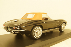 Chevrolet Corvette Stingray Cabriolet 1963 black, 189055, Norev 1:18 