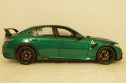 Alfa Romeo Giulia GTAm 2020 green,  BU18-11049, Bburago 1:18