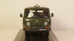 Уаз-452 1980г Санитарный, TruckTyr 1:43
