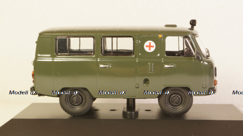 Уаз-452 1980г Санитарный, TruckTyr 1:43