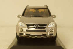 Mercedes ML63 AMG W164 2006, 400034570, silver Minichamps 1:43