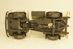 Уаз-3303, белый, Русская миниатюра 1:43