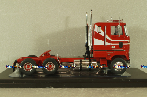 Ford CL 9000 1976, red, TR209.22, IXO 1:43