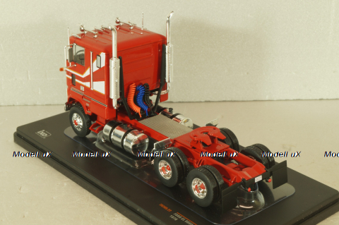 Ford CL 9000 1976, red, TR209.22, IXO 1:43