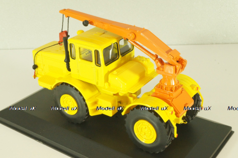 КБГ-2 крановой установка на шасси трактора К 700 Кировец , Modellux 1:43