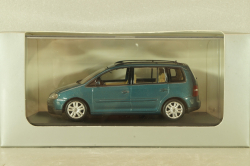 Volkswagen Touran 2003, light green, Minichamps 1:43
