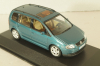 Volkswagen Touran 2003, light green, Minichamps 1:43