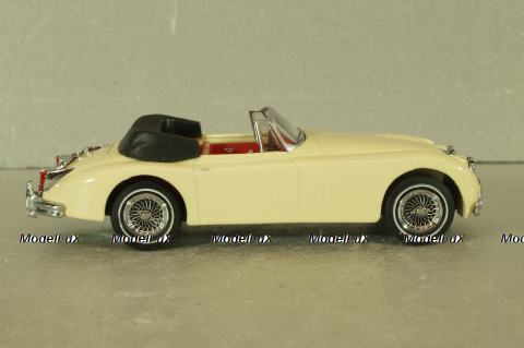 Jaguar XK150 Drop Head Coupe 1957, cream, DY036/A, Dinky 1:43