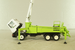 MAN 3-axle Schwing 32XL, concrete pump,  white/green, Conrad 1:50