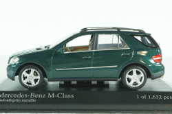 Mercedes ML500  (W164) 2005 darkgreen, 400034500, Minichamps 1:43
