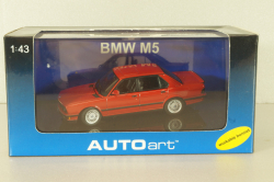 BMW M5 (E28), red, 55151, Autoart 1:43
