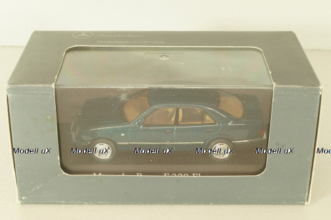 Mercedes-Benz E 320 Elegance (W210) 1995, green, B66005727, Herpa 1:43