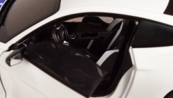 Ford Mustang Shelby white, 421186100, Solido 1:18