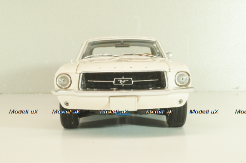 Ford Mustang 1967, beige, 13642, Greenlight 1:18