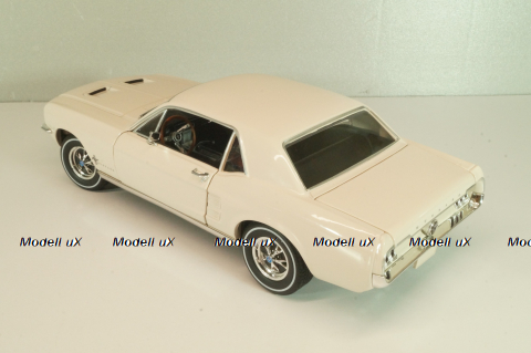 Ford Mustang 1967, beige, 13642, Greenlight 1:18