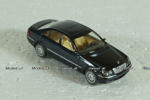 Mercedes E320 W211, dark blue, Wiking 1:87