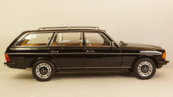 Mercedes 200T S123 W123 1982, 183735, Norev 1:18