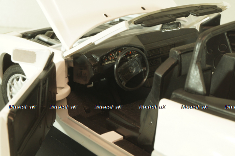 Mercedes-Benz SL 500 Cabriolet (R129) 1989, white, 08928, Revell 1:18