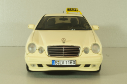 Mercedes-Benz E320 (W210)  Limousine taxi 2001, beige, Sun Star 1:18