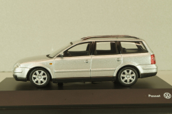 Volkswagen Passat (B5) Variant V6 4Motion 2000, silver, 836916107, Schuco 1:43