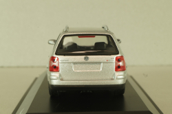 Volkswagen Passat (B5) Variant V6 4Motion 2000, silver, 836916107, Schuco 1:43