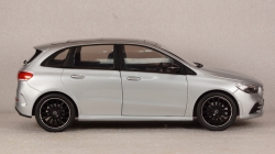 Mercedes B-Klasse (W247), silver, Z-Models 1:18 