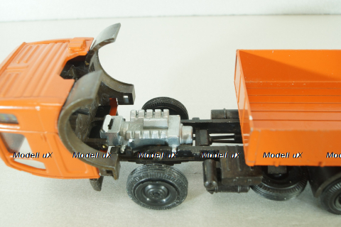 Mercedes 1632/1932 tractor with semi-trailer, orange, 186,NZG 1:50