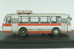 Лаз-695Н, бело-красный, Improved Models 1:43