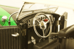 Duesenburg, black/green 1934, 18110bk, Signature Models 1:18