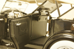 Duesenburg, black/green 1934, 18110bk, Signature Models 1:18