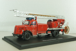Mercedes L 6600  fire ladder 1951, red, 03091, Schuco 1:43