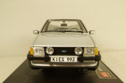 Ford Escort XR3i Cabrio, silver 1984, 4993, SunStar 1:18