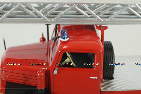 IFA S4000-1 DL25 Fire Engine , Atlas 1:43