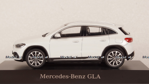 Mercedes GLA H247 digital white, B66961034, Spark 1:43