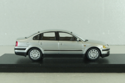 Volkswagen Passat (B5) 1996, silver, Schuco 1:43 