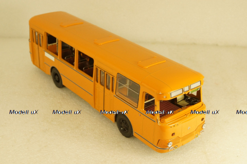 Лиаз-677М охра, Classicbus 1:43